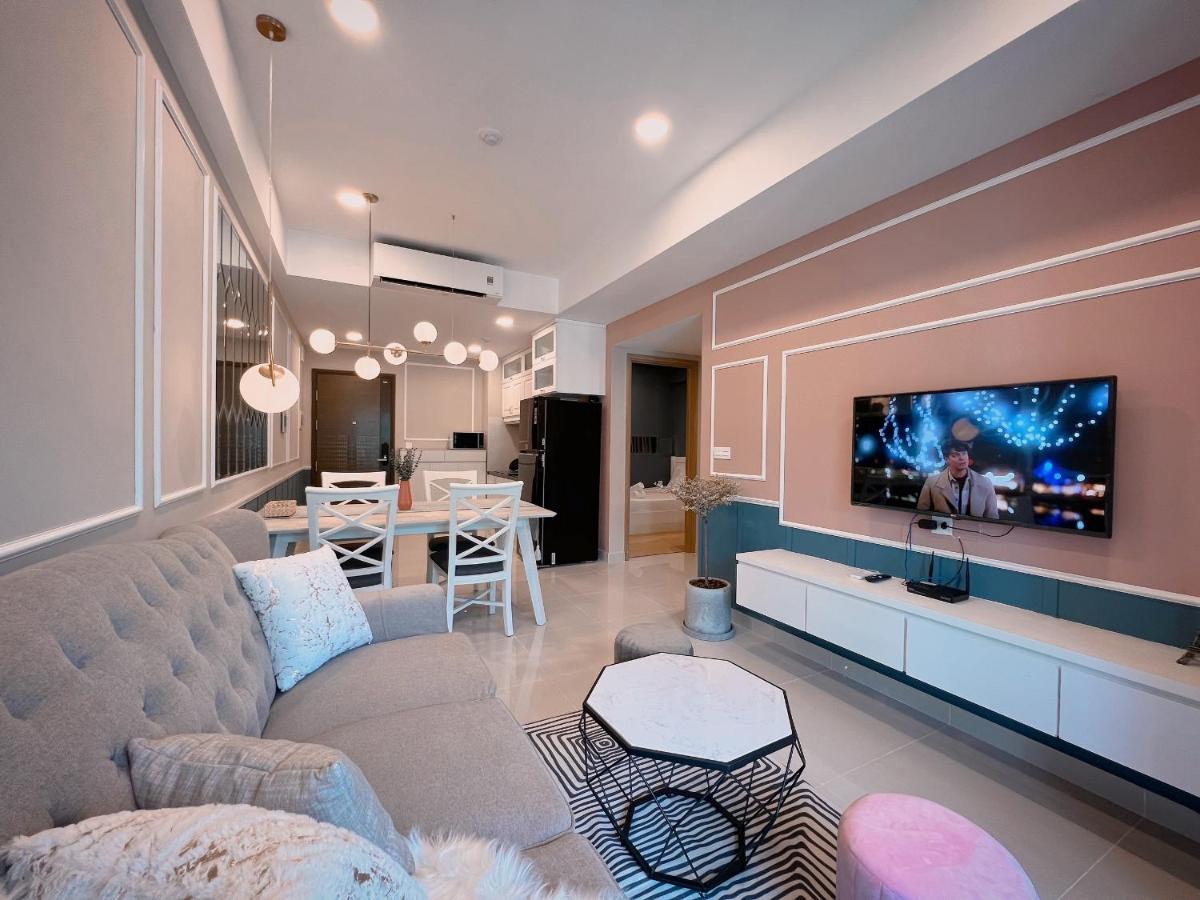 Yu Stay Lux And Cozy 2Bedrs In Soho Residence Near Bui Vien Walking Street Bandar Ho Chi Minh Luaran gambar